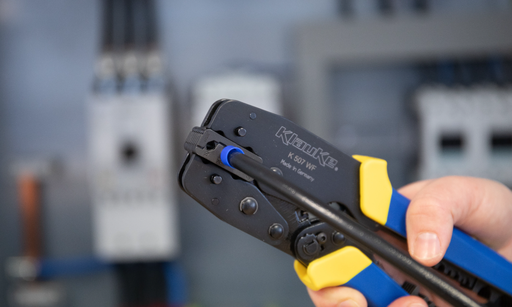 Klauke KK507WF tool with AE5071–AE5073 dies